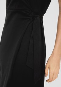 s.Oliver Jerseykleid - schwarz