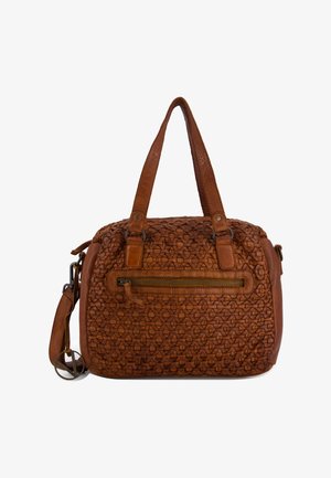 Sac à main en cuir marron texturé avec motif tissé, doubles poignées supérieures, poche avant zippée et bandoulière amovible avec détail anneau en métal.