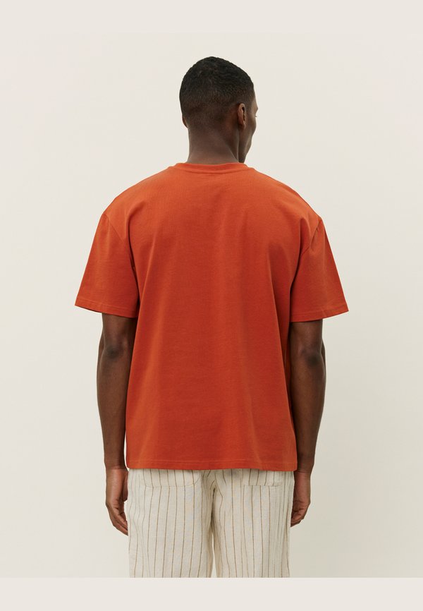 CREW - Basic T-shirt - potters clay4