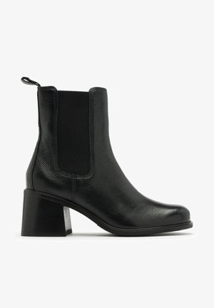 Ankle boots - black