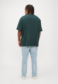 Lyle & Scott Lihtne T-särk - teal
