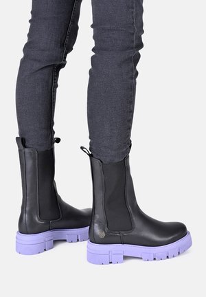 Platform ankle boots - schwarz lila