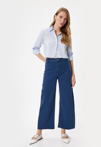 Koton WIDE LEG - Flared Jeans - dark blue