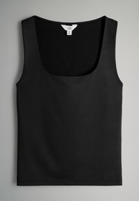 Schwarzes Tanktop aus glattem Stoff, mit weitem Rundhalsausschnitt und ärmellosem Design. Der Saum ist gerade mit minimalen Nähdetails.