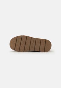 Skechers KEEPSAKES MINI BOOT - Bottines à plateau - chestnut