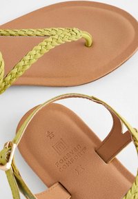 Next FOREVER COMFORT PLAIT TOE POST - Infradito - lime green