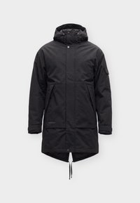 Избран, basic black
