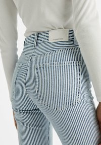 Stradivarius Vaqueros rectos - blue-grey