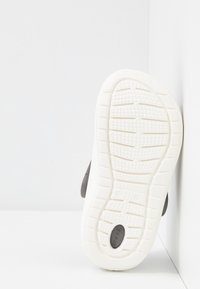 Crocs Badsandal - black