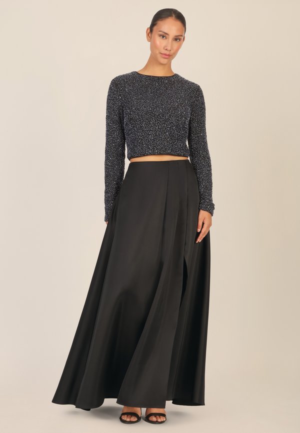 LANGER  - Faltenrock - schwarz