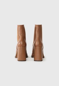 Castañer BIMBA - Ankelboots med høye hæler - caramelo