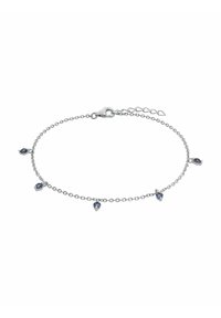 Pulsera de cadena de plata con cinco piedras azules en forma de lágrima distribuidas uniformemente a lo largo de la cadena, completa con un cierre y una extensión.