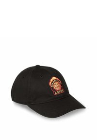 Cappellino da baseball nero in cotone, con un logo ricamato rosso e giallo che rappresenta un leone e la scritta "SHANGHAI LORDS" sulla parte frontale.