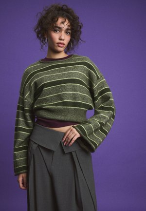 Stradivarius, SOFT KNIT WAISTBAND JUMPER - Pullover - green