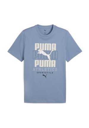 T-shirt à manches courtes bleu clair en matière douce. Présente un logo "PUMA" en caractères gras de différentes tailles et le texte "ATHLETICS" en dessous.