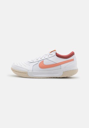 ZOOM COURT LITE 3 - Multicourt Tennisschuh - white/light madder root/canyon rust