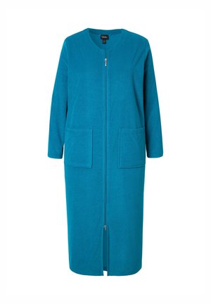Türkisfarbene, langärmelige Robe aus weichem Stoff. Mit einem Reißverschluss und zwei aufgesetzten Taschen auf der Vorderseite. Einfaches, gerades Silhouetten-Design.