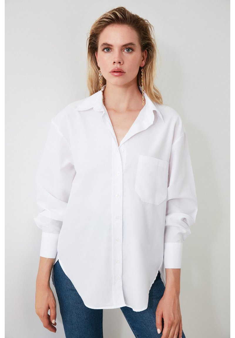 Trendyol Overhemdblouse crème