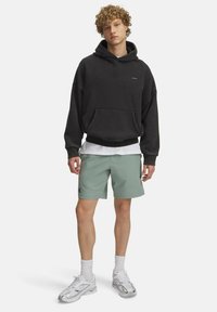 Under Armour UNSTOPPABLE - Kratke hlače za zunaj - silica green