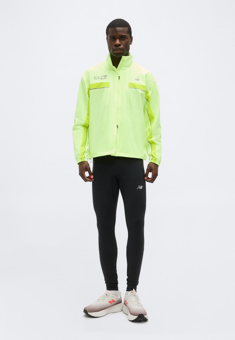 New Balance LONDON EDITION MARATHON JACKET - Větrovka - afterglow