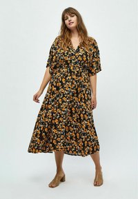 PEPPERCORN Skjortekjole - black print