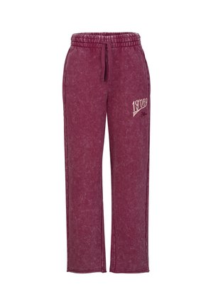 Bordeaux sweatpants met elastische tailleband en trekkoord, met de tekst "19768" en klein logo op de bovenste linker dij.