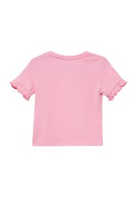 Roze T-shirt met korte mouwen van zacht katoen. Kenmerkt zich door ruche mouwen en een ronde halslijn. Soepele textuur, casual ontwerp.
