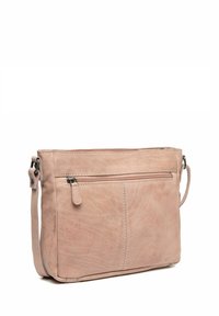 Borsa a tracolla in pelle rosa con design strutturato, dotata di tasca frontale con zip, lieve texture a grana e tracolla regolabile.