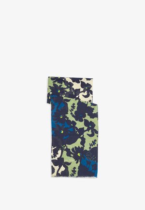 Cvjetni šal s uzorkom tamnoplavih i zelenih cvjetova na svijetloj podlozi, izrađen od mekanog tkanja s resastim rubom.