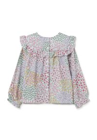 Blusa floral con mangas cortas con volantes, que presenta una mezcla de patrones en rosa, púrpura y verde. Botones en la parte trasera, corte relajado.