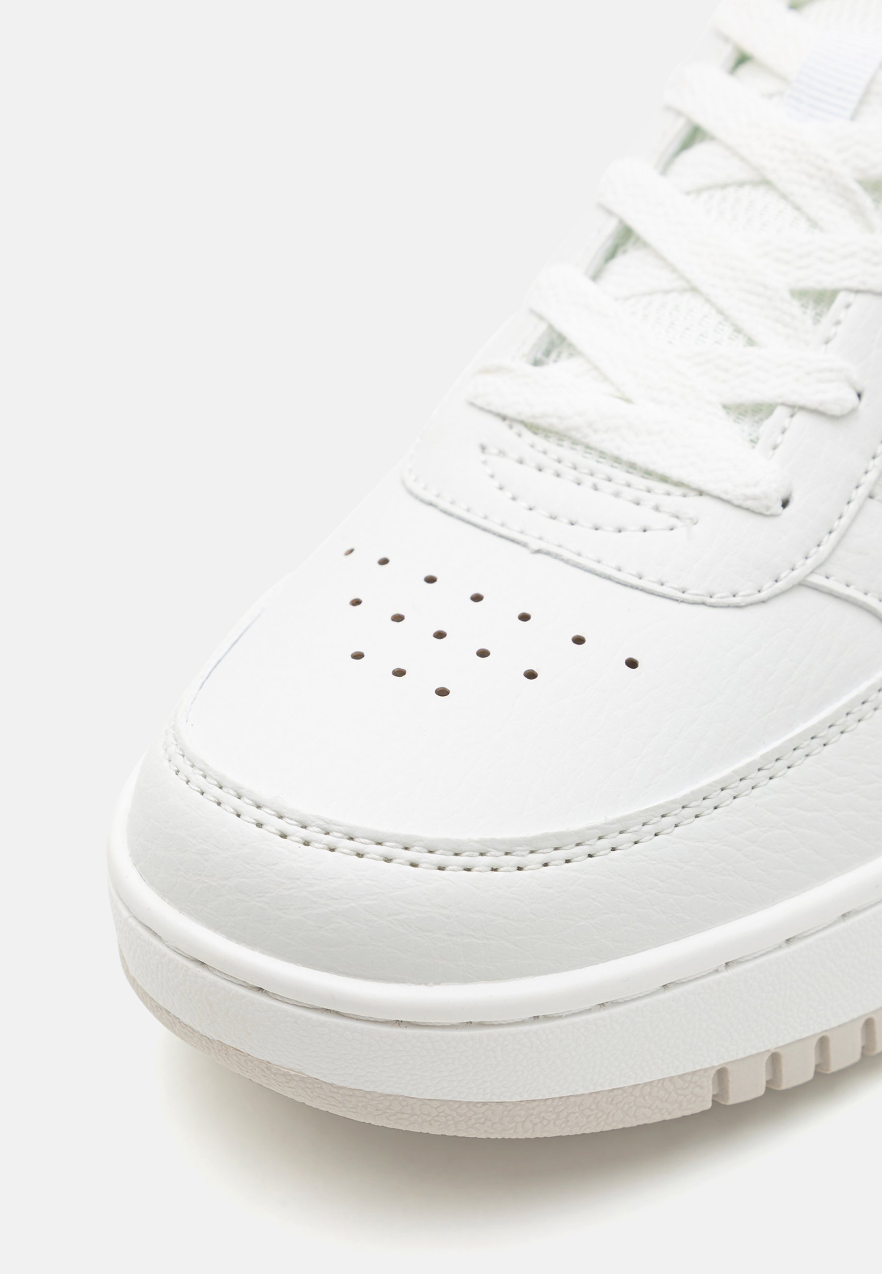 filas that look like air force ones