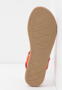 Marco Tozzi T-bar sandals - burned orange