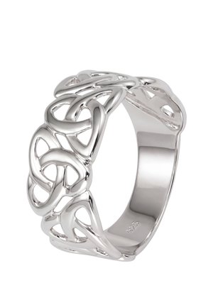 Silberring mit filigranem keltischem Knotendesign und einem glatten Innenband, geprägt mit "925" für Sterlingsilber.