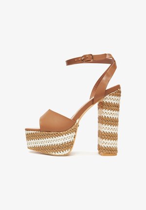 DeeZee, Espadrilles - brown