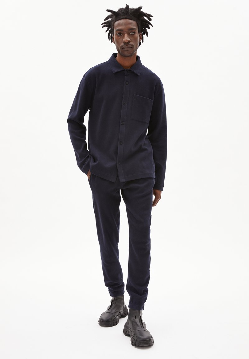 Herren Leichte Jacken | ARMEDANGELS RAAIK COZY Leichte Jacke depth navy/stein - WE67731 Herren Leichte Jacken | ARMEDANGELS RAAIK COZY Leichte Jacke depth navy/stein - WE67731