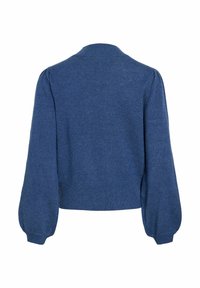 Pull en maille bleu à manches longues avec des manches bouffantes et des poignets côtelés, vu de dos sur fond blanc.