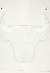 New Era CHICAGO BULLS NBA ESSENTIAL VERSTELLBARE 9FORTY  - Gorra - weiss