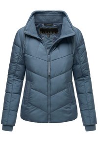 Gevoerde jas in blauw-grijs met een quiltpatroon, staande kraag, ritssluiting aan de voorkant en zijzakken. Heeft het merklogo op de kraag.