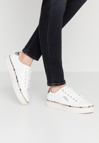s.Oliver Trainers - white