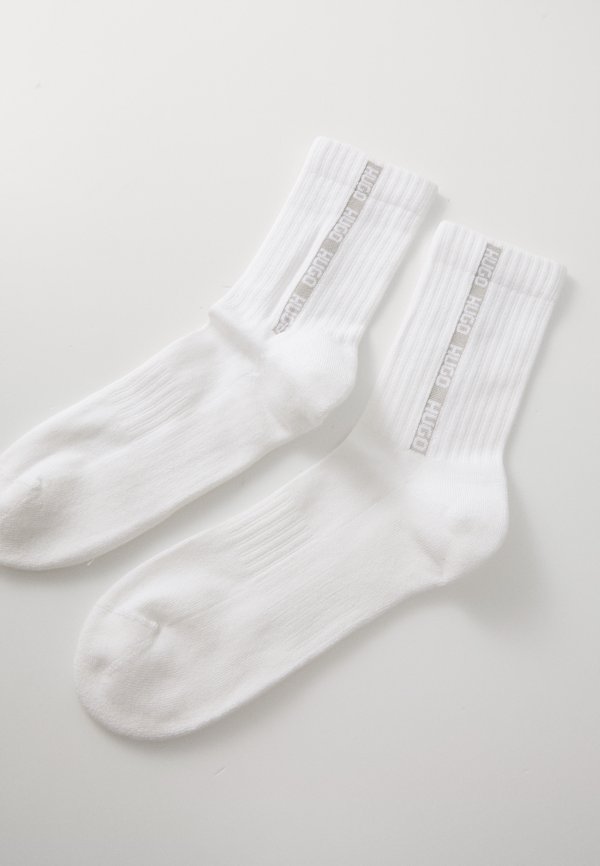 TAPE 3 PACK - Socks2