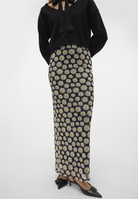 SOMETHINGNEW SUNDAYS MAXI SKIRT - Gonna lunga - black