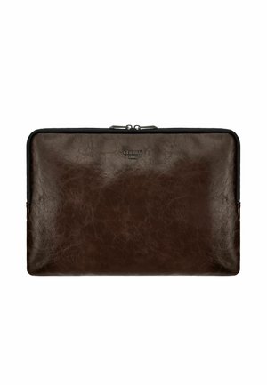 Mørkebrun tekstureret læderlaptopcover med sort lynlåskant og sølvfarvet dobbelt lynlåstrækker, "CERRUTI 1881" præget øverst på midten.