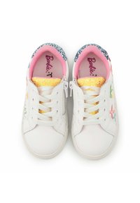 Bons Baisers Paris MINI SIMONE BARBIE FUN IN THE SUN. - Baskets basses - blanc