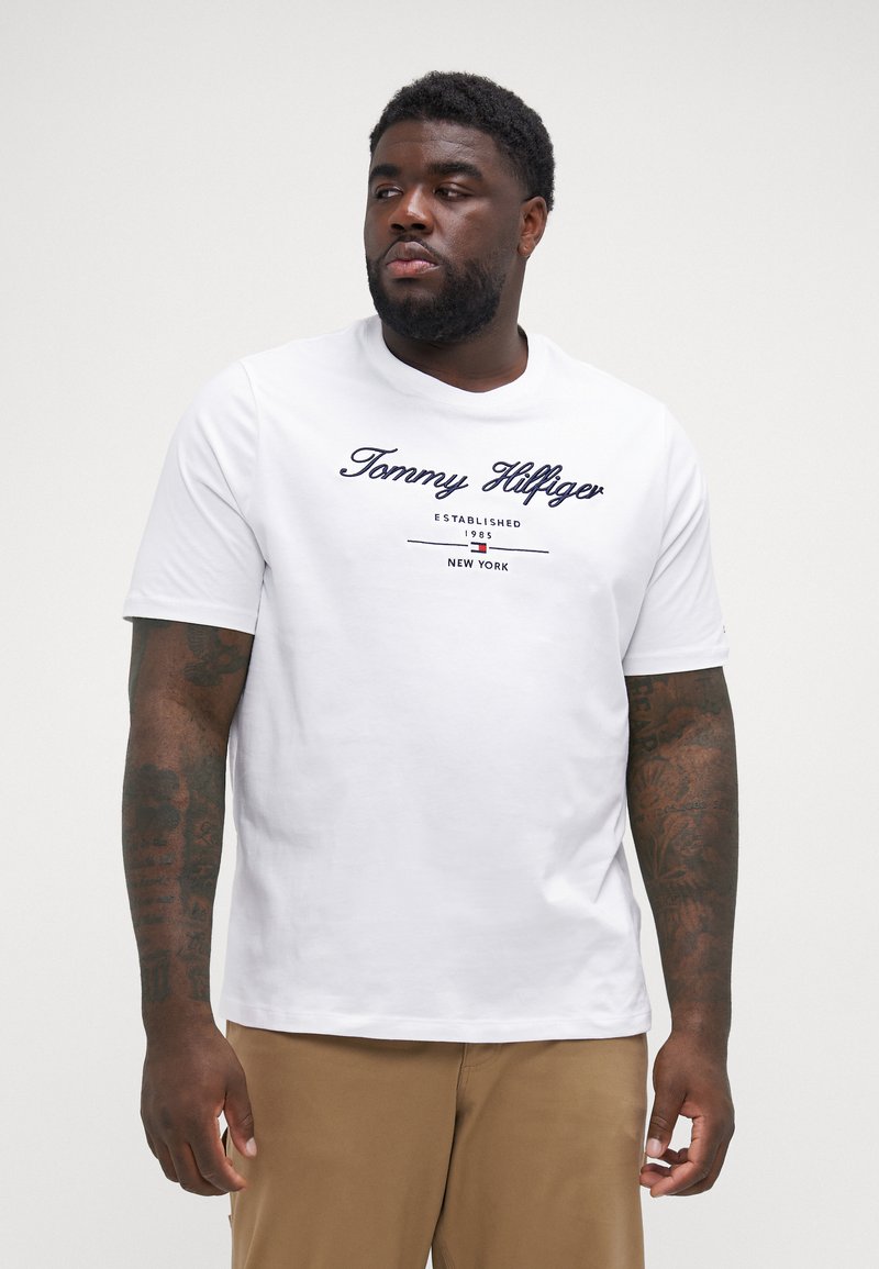 Tommy Hilfiger SCRIPT LOGO TEE - T-shirts print - white