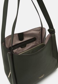 kate spade new york KNOTT PEBBLED LARGE SHOULDER BAG - Borsa a mano - tree