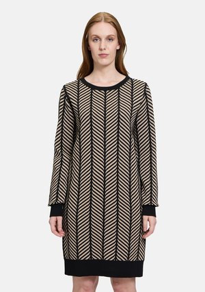 Betty & Co MIT JACQUARD - Freizeitkleid - black taupe