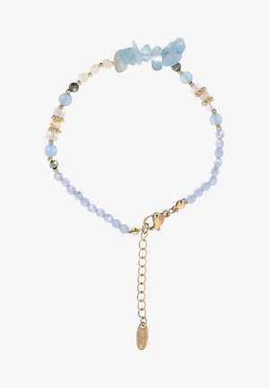 Brățară delicată cu mărgele albastre deschis, roz pal și aurii, având un lanț aurit reglabil și închidere tip cârlig homar.
