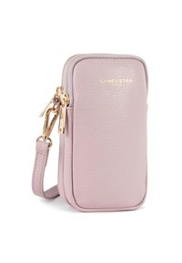 Pochette pour téléphone en cuir rose clair avec quincaillerie dorée, fermeture éclair et bandoulière amovible. Présente une texture lisse et un logo embossé.