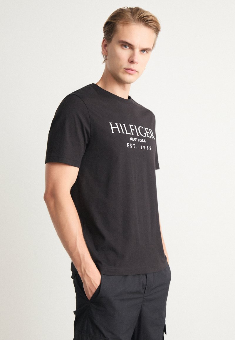 Tommy Hilfiger TEE - Μπλουζάκι με στάμπα - black