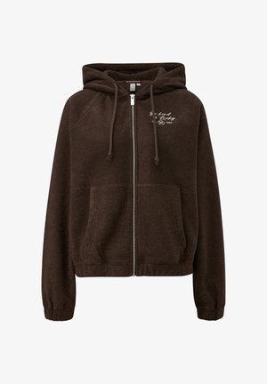 Felpa in fleece marrone con cerniera, cappuccio regolabile con cordini e tasche frontali. Presenta testo ricamato sul lato sinistro superiore. Morbida al tatto.